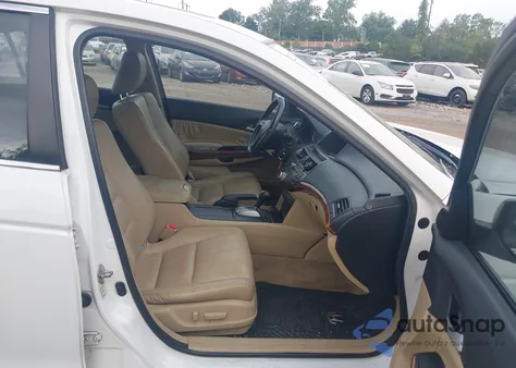 2011 Honda Accord 3.5 Ex-L из США, поврежденный, VIN 1HGCP3F82BA024497